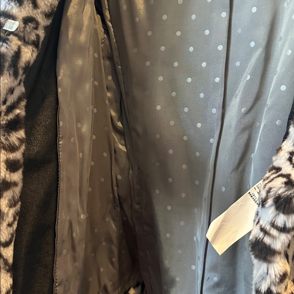 Sisley-Paris Faux Fur Jacket in Gray and Black v - Picture 5 of 8